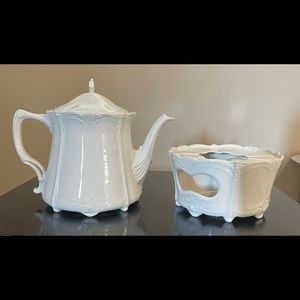 TIRSCHENREUTH Baronesse white coffee pot and warmer